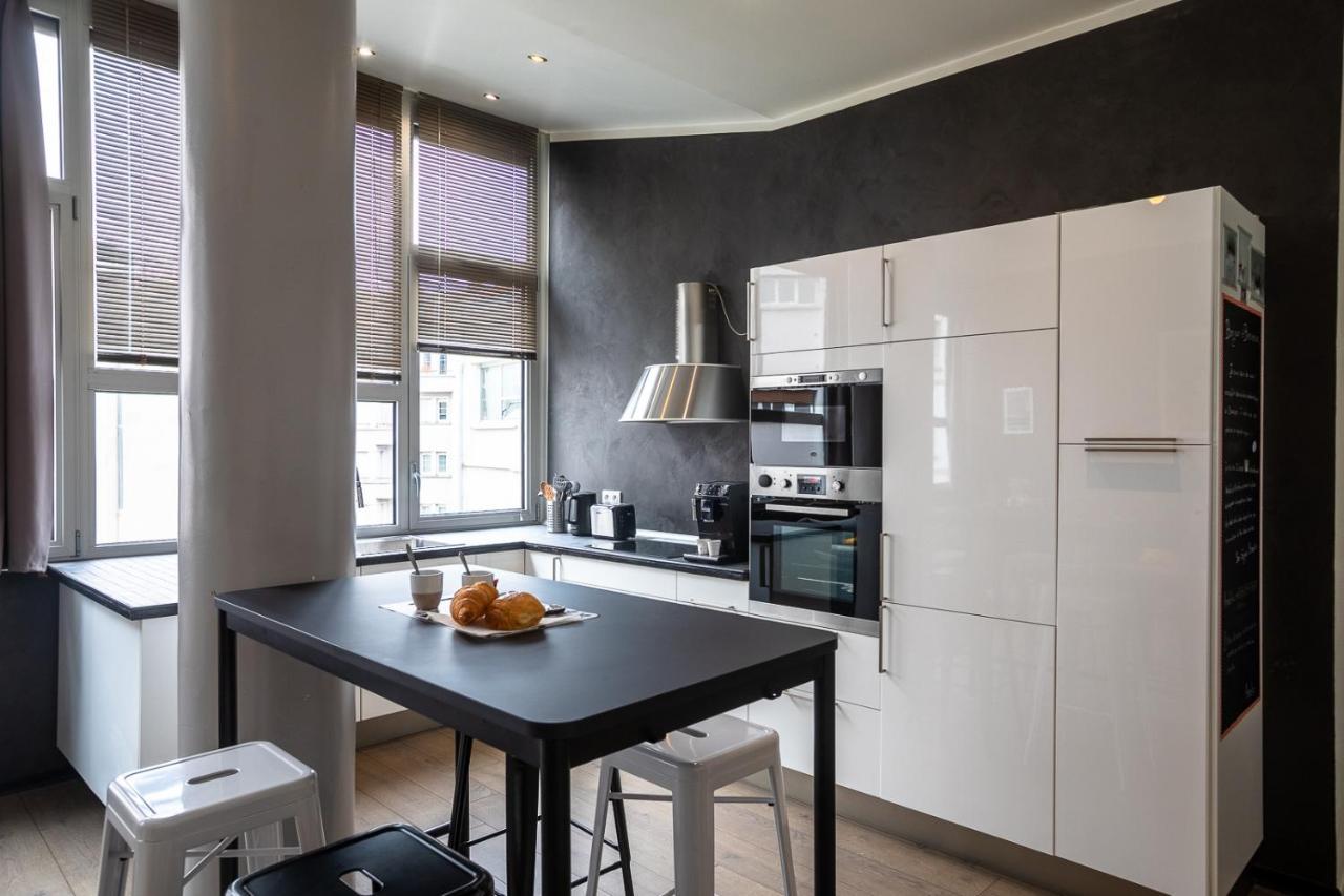 Le Loft Horloger Avec Parking Apartment Besancon Luaran gambar