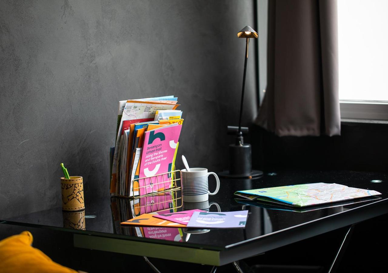 Le Loft Horloger Avec Parking Apartment Besancon Luaran gambar