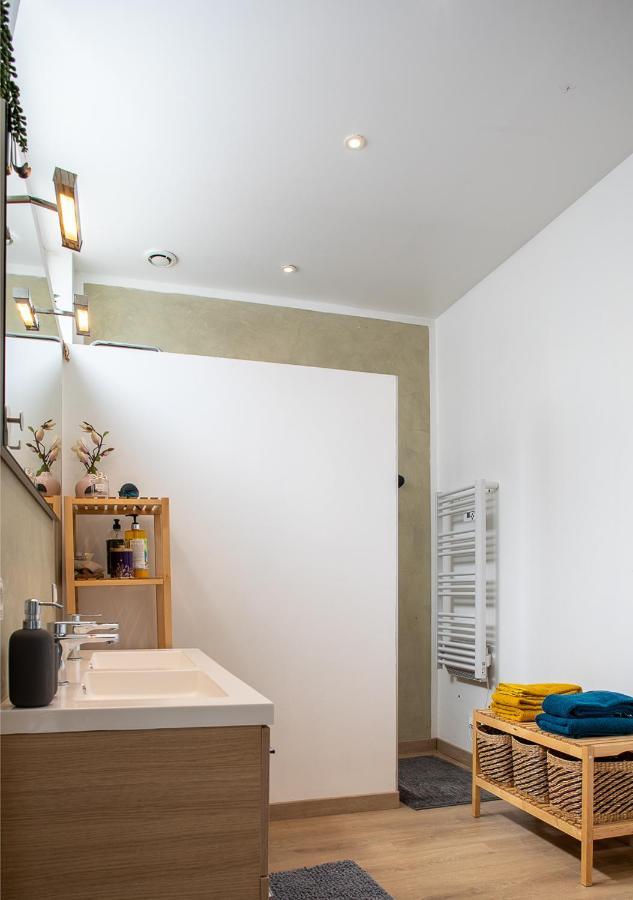 Le Loft Horloger Avec Parking Apartment Besancon Luaran gambar