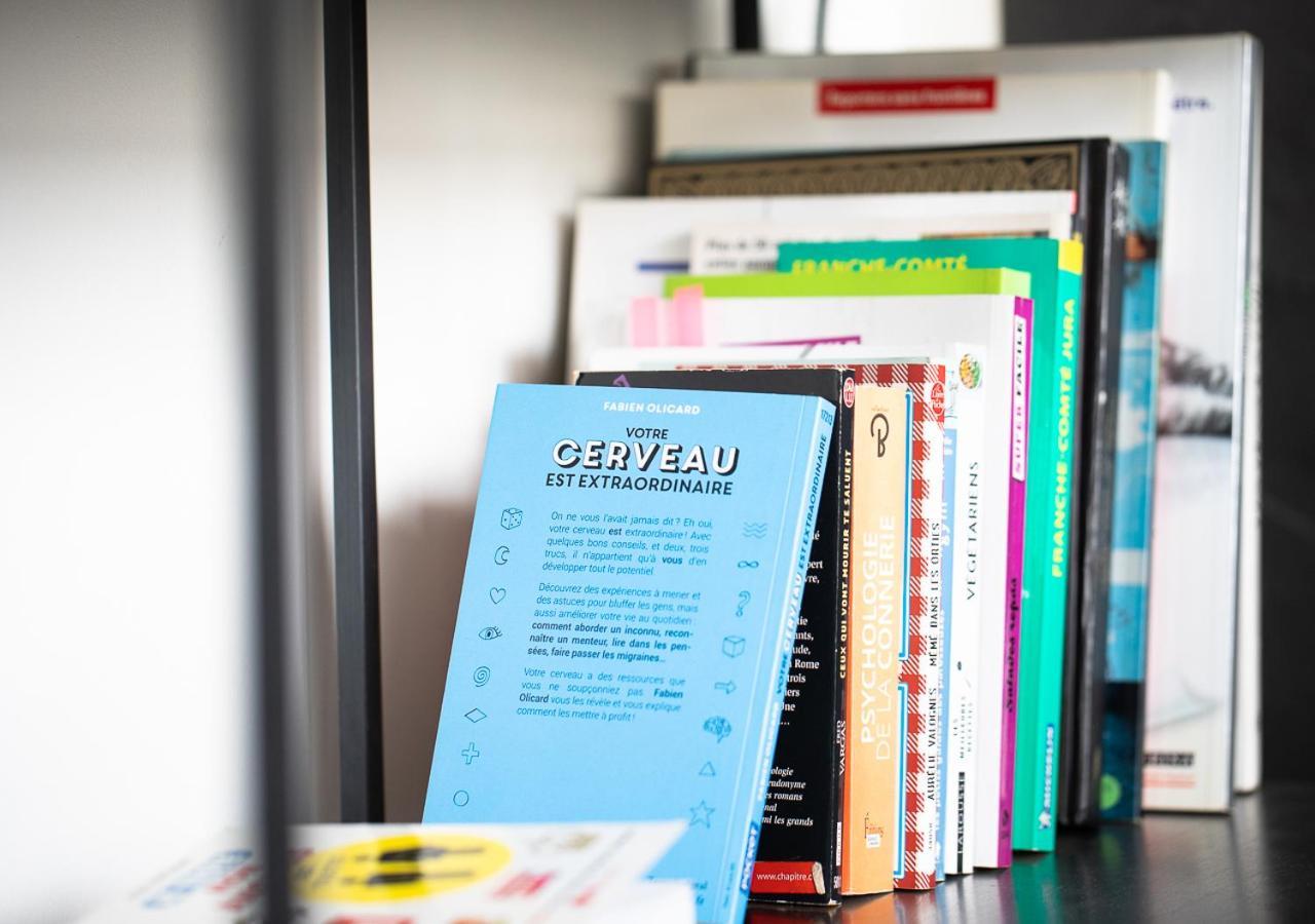 Le Loft Horloger Avec Parking Apartment Besancon Luaran gambar